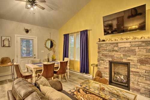 13 Mi to Camelback Ski! Creekside Lincoln Lodge