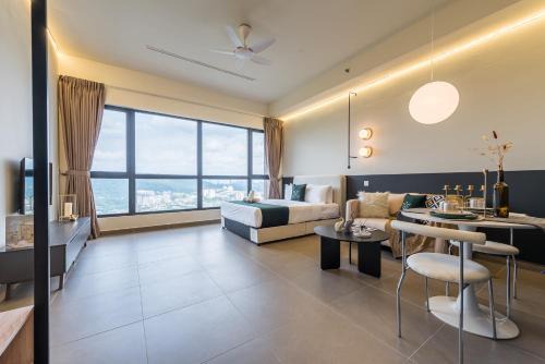 13 Mossaz skypool 5mins to 1U and Ikea atEmpire City by Light House