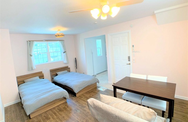 14 mins from Kansai AirportFree parkingSelf checkinKitchen included 2nd floor /Izumisano Ōsaka
