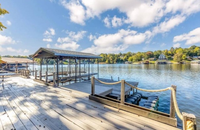 15 mins from Ark Encounter! The Happy Lake Cottage