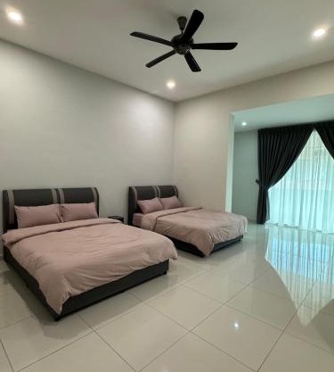 16 pax HB Homestay Raja Uda Ong Yi How Butterworth - Budget Homestay - KTV NETFLIX MAHJONG