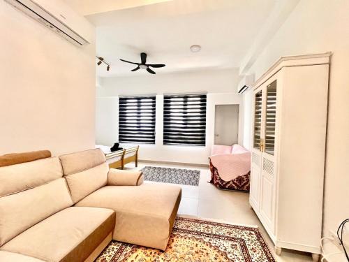 168 park Selayang near UITM IDCC Hospital Market Batu Caves KLCC views topfloor