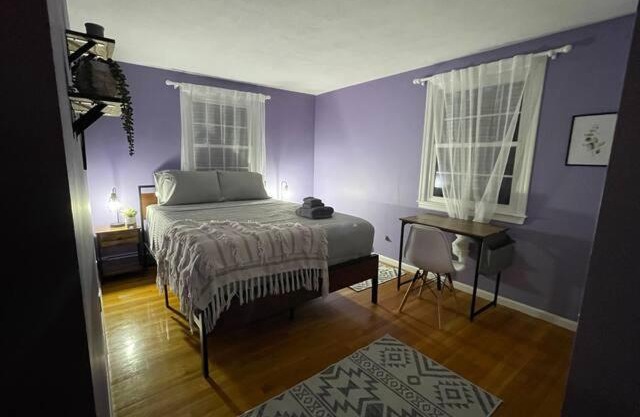 #18 Stylish Fancy Room in Hearth Of Waltham!