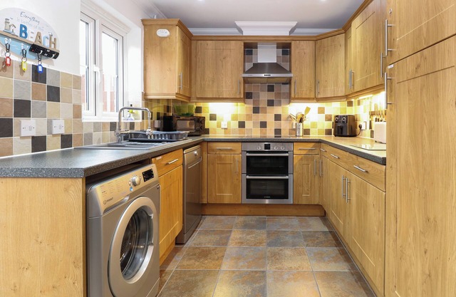 19 Stablefield Way