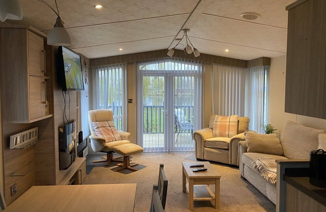 2 Bed Cosy Lodge