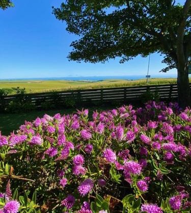 2 Bed Retreat with amazing see view