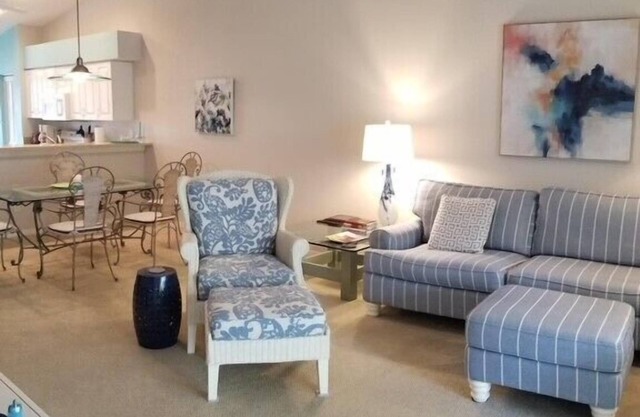 2-bedroom 2 bath active community at Stoneybrook