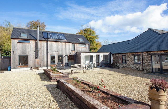 2 bedroom accommodation in Buckland Filleigh near Bideford