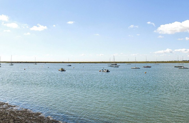 2 bedroom accommodation in Burnham-on-Crouch