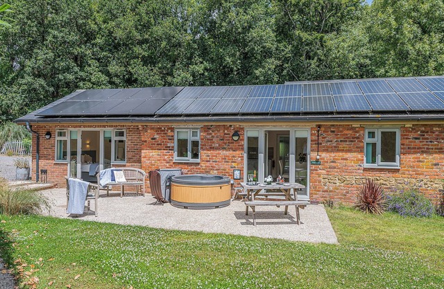 2 bedroom accommodation in Blandford Forum