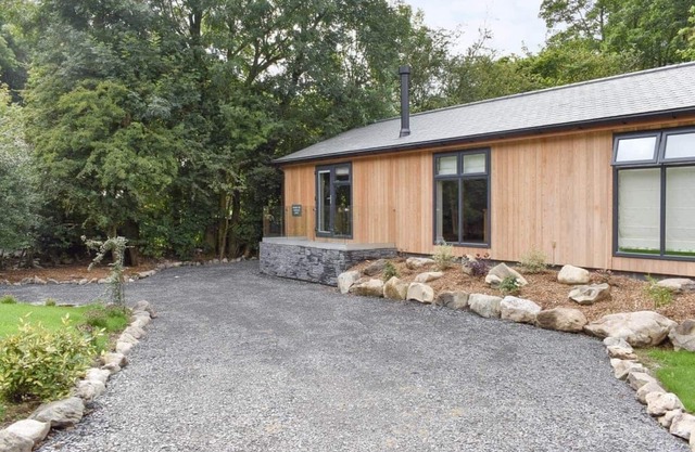 2 bedroom accommodation in Allithwaite