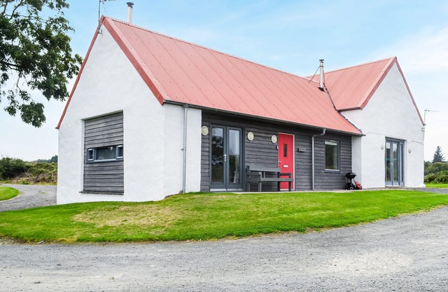 2 bedroom accommodation in Achamore