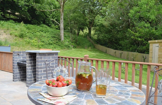 2 bedroom accommodation in Dihewyd, near Aberaeron