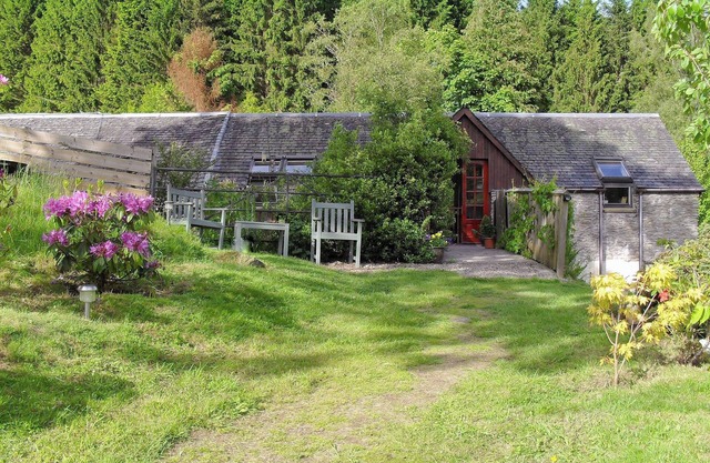 2 bedroom accommodation in Dunkeld, near Pitlochry