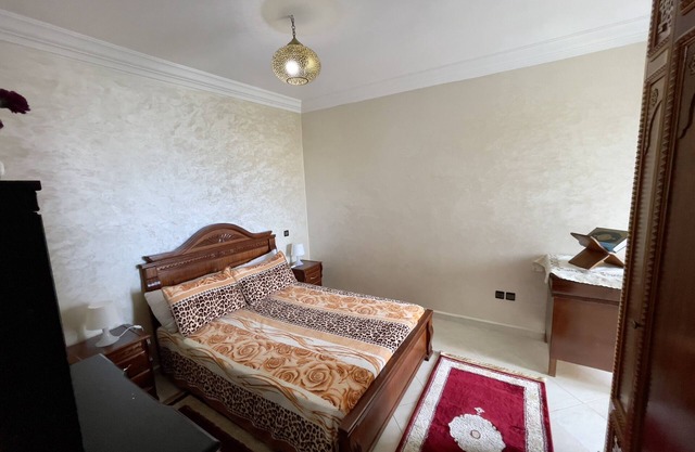 2 BEDROOM APPARTMENT !