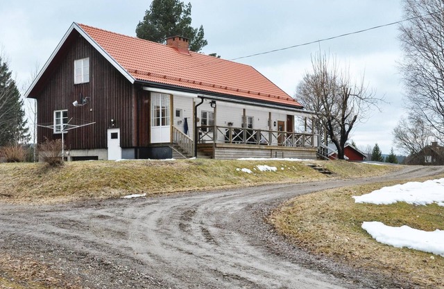 2 bedroom beautiful home in Gunnarskog