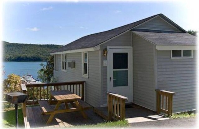 2 Bedroom Cottage with Screen Porch and unobstructed views of Otsego Lake
