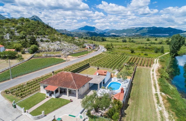 2 bedroom cozy home in Stasevica