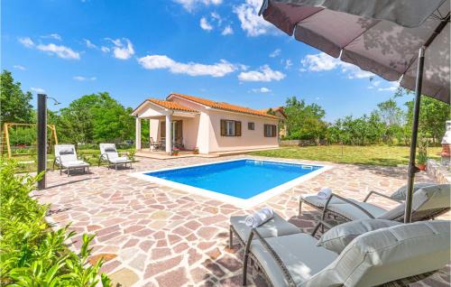 2 Bedroom Gorgeous Home In Trget