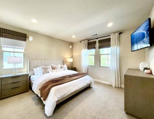 2 Bedroom Luxury Irvine Portola Springs Home