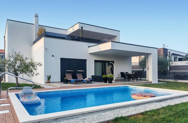 2 bedroom stunning apartment in Porec