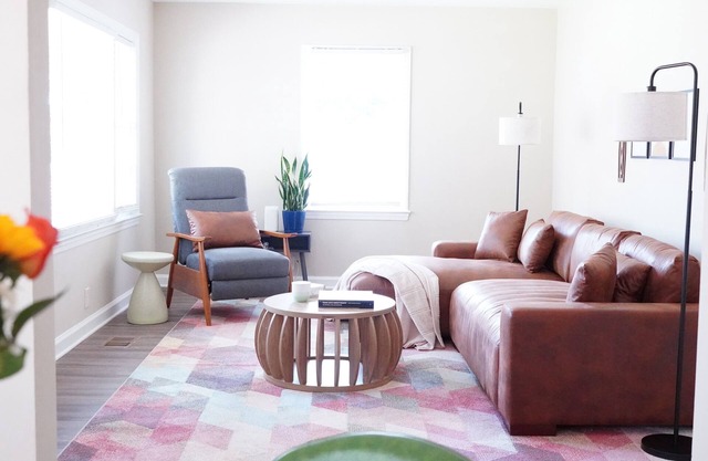 2 Br + Bonus, fenced-in backyard, only a short drive to Eastside Opportunities