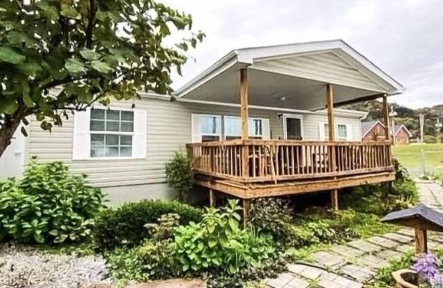 2 BR Home on US 23 at Harold KY