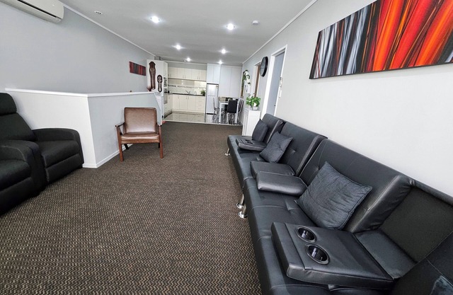 2 Double bed Apartment Manukau