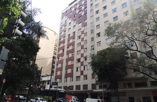 2 ROOMS IN THE CENTER POINT NEXT BEST HOSPITAL REGION