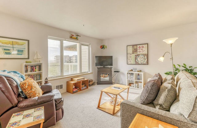 221 Don't Worry, Be Happy ~ Spacious Ocean View Condo