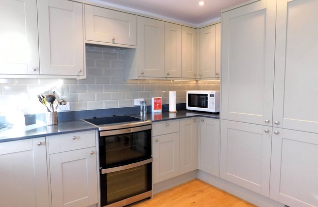 23 Chapel Street - This lovely link-detached house is set in the heart of the countryside village o