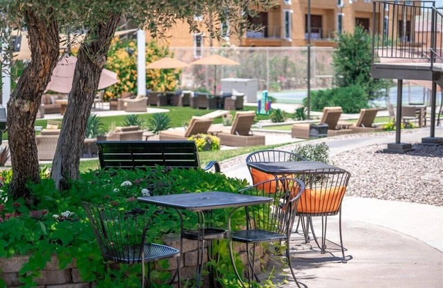 233 Prime Scottsdale Location-Outdoor Pool!