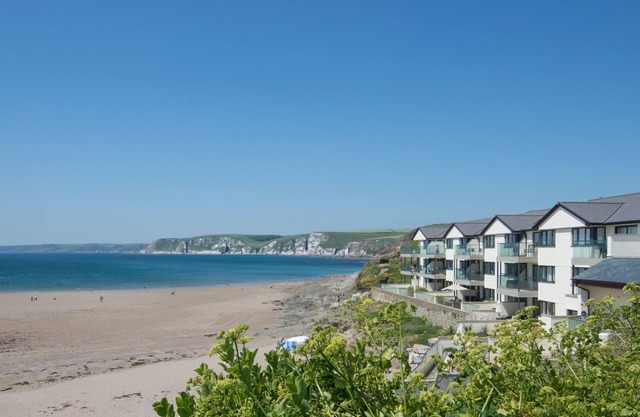 24 Burgh Island Causeway