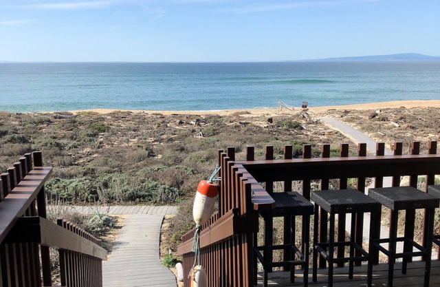 28 Sec Walk to Beach: Steam shower, Lululemon Mirror, Power Outage-Free Living