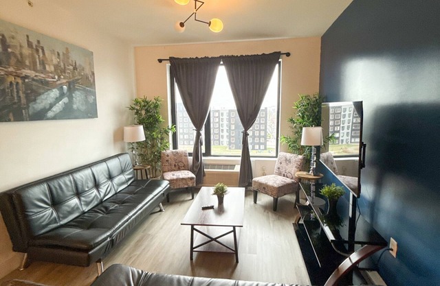 2BR apt near EWR 9630