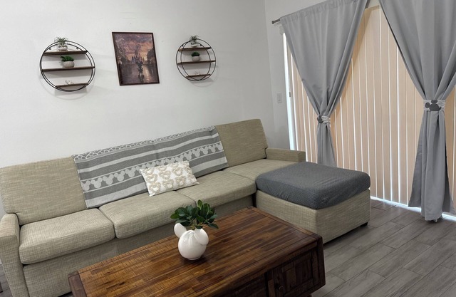 2BR Family Condo And Comfort Near It All! 3 Mins From Sunrail