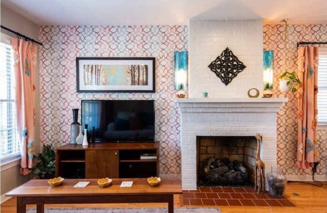 2BR Home Near Zoo & Fairgrounds – Family-Friendly!