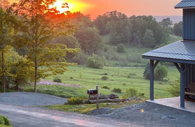 2BR Mountain Cabin | Renovated 1800s + Scenic Views