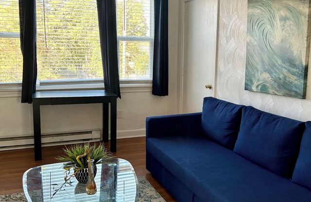 2BR Serenity Apartment Near Downtown Norfolk