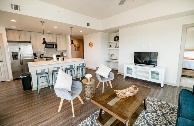2BR Uptown Furnished Apartment near Truist Fields apts