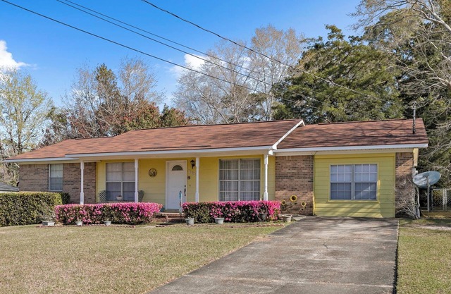 3/1.5 Home Away from Home in Dothan