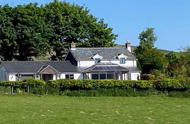 3-Bed Cottage Near Lake Vyrnwy Garden & PetsOk