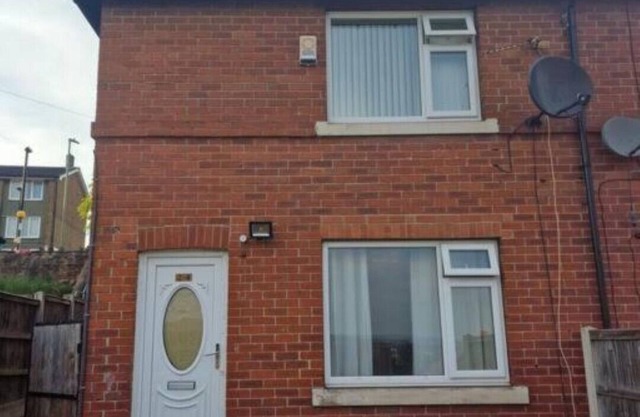3 Bed semi in Dewsbury