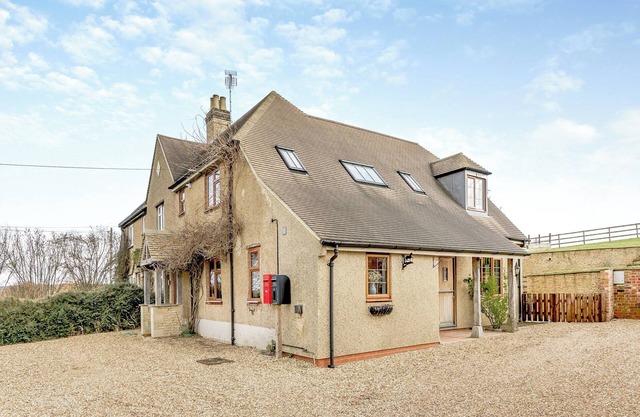 3 bedroom accommodation in Shipton-Under-Wychwood
