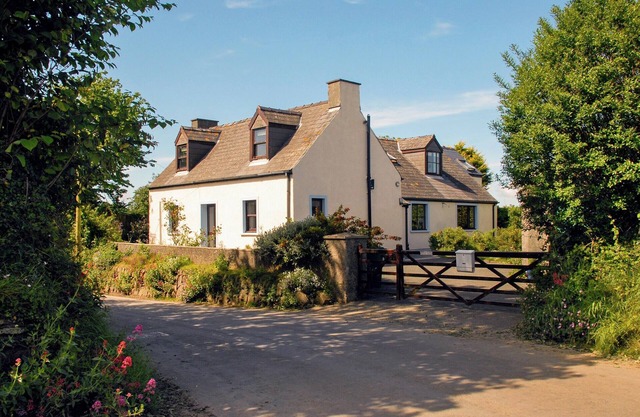3 bedroom accommodation in Nolton Haven