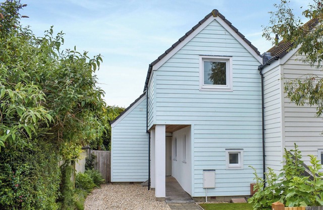 3 bedroom accommodation in Elmer, Middleton-on-Sea