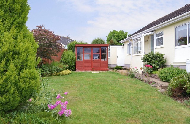 3 bedroom accommodation in Bovey Tracey