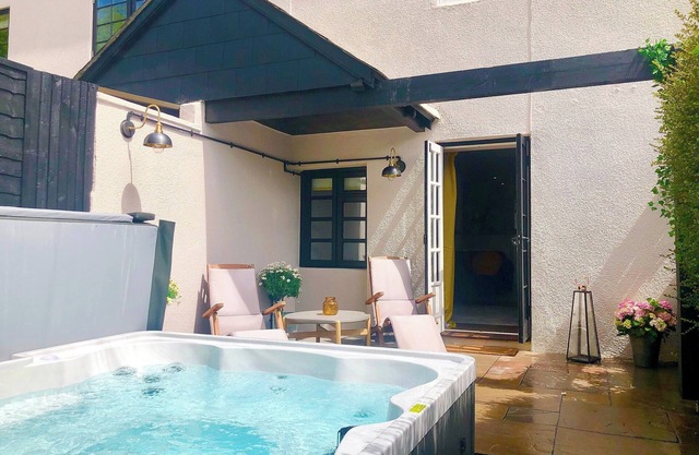 3 bedroom accommodation in Bickington