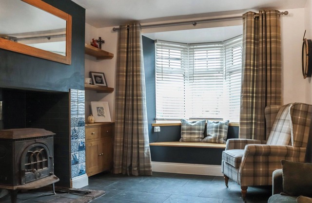 3 bedroom accommodation in Newborough