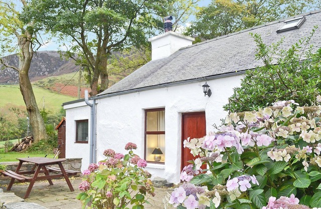 3 bedroom accommodation in Trefor, near Caernarfon